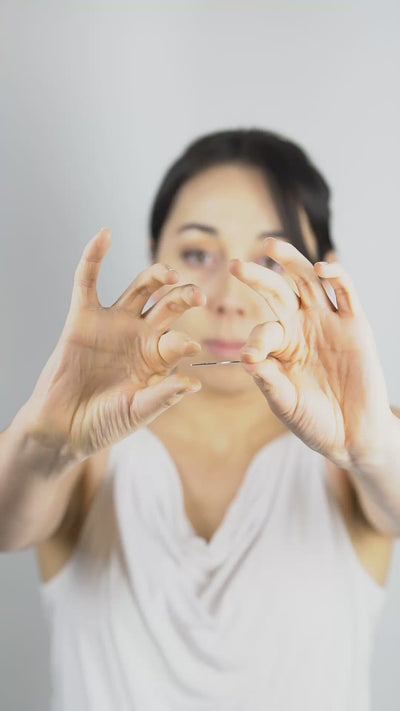 A video showing another way to wear the Reflect Hoops